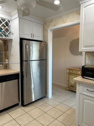 1501 S Ocean Blvd 211, Lauderdale By The Sea, FL 33062