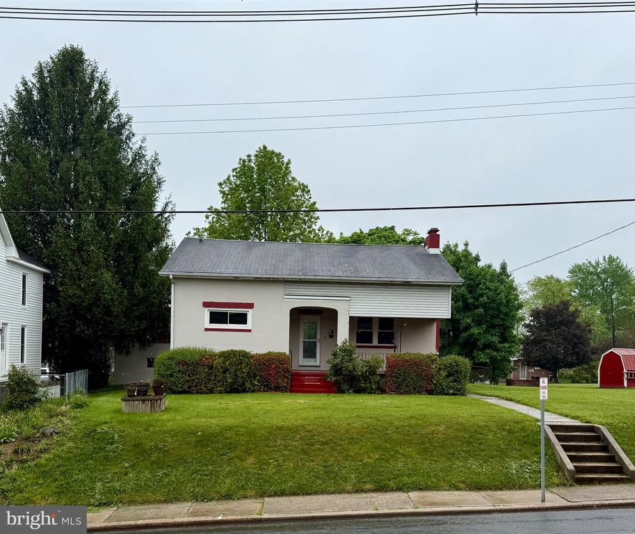 Image 1 of property listing at 719 E OLDTOWN RD, Cumberland, MD 21502