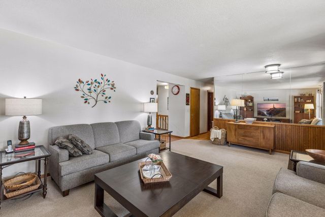 1334 17th Street W, Hastings, MN 55033