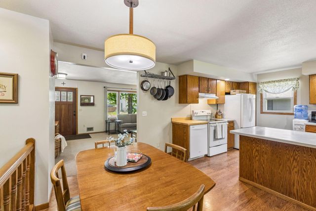 1334 17th Street W, Hastings, MN 55033