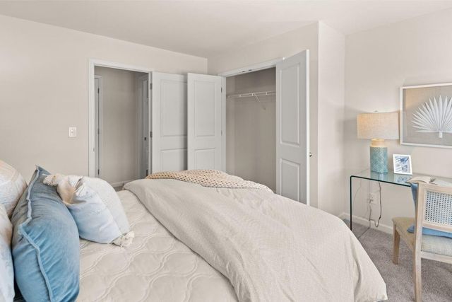 6392 Sundowner Place 123, South Fulton, GA 30331