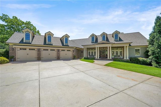 428 Fox Valley Drive, Monroe, GA 30656