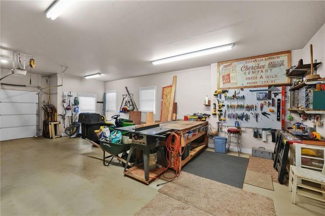 428 Fox Valley Drive, Monroe, GA 30656