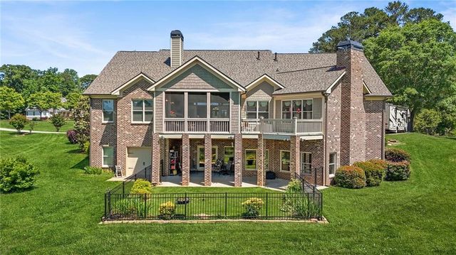 428 Fox Valley Drive, Monroe, GA 30656