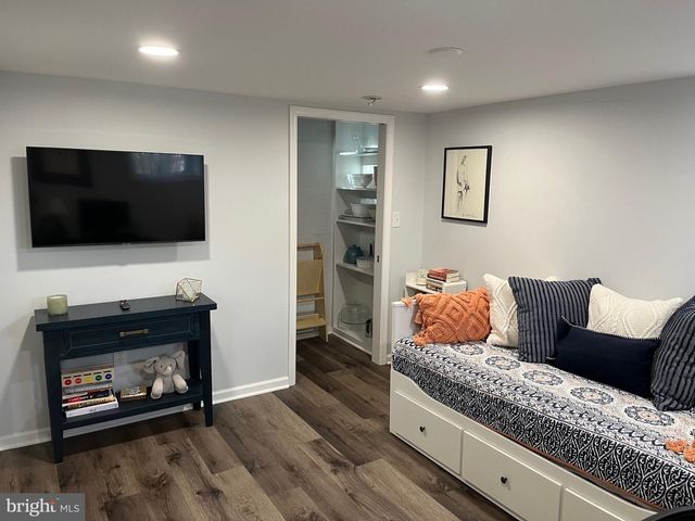 2100 N BRANDYWINE ST, Arlington, VA 22207