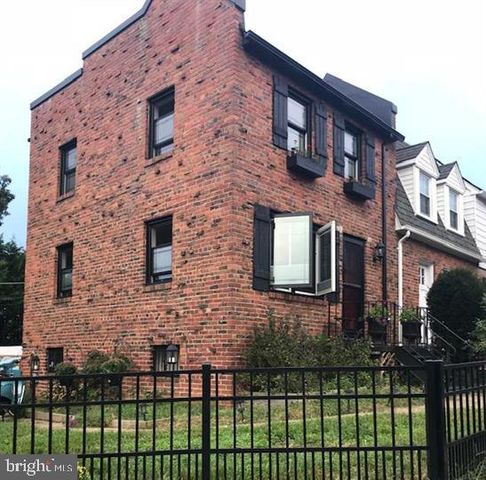 2100 N BRANDYWINE ST, Arlington, VA 22207