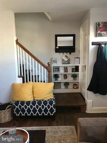 2100 N BRANDYWINE ST, Arlington, VA 22207