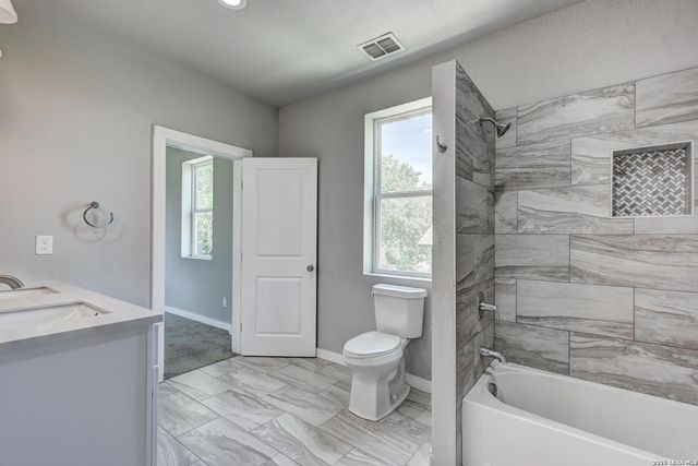 131 Sidney, San Antonio, TX 78203