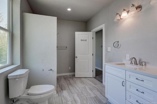 131 Sidney, San Antonio, TX 78203