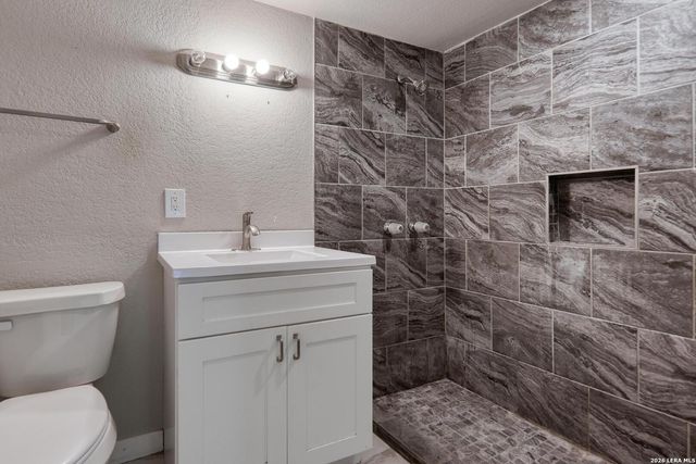 131 Sidney, San Antonio, TX 78203