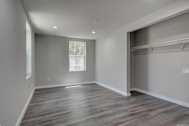 131 Sidney, San Antonio, TX 78203