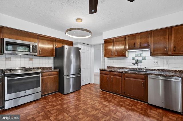 2200 TOUCHSTONE CT, Silver Spring, MD 20904