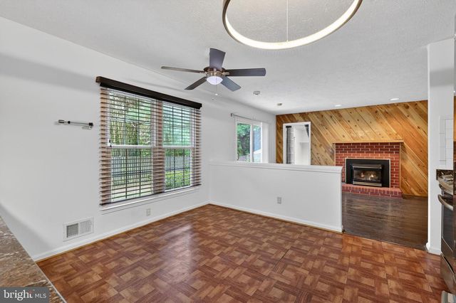 2200 TOUCHSTONE CT, Silver Spring, MD 20904