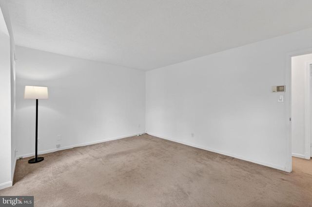 2200 TOUCHSTONE CT, Silver Spring, MD 20904