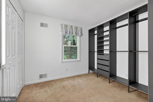 2200 TOUCHSTONE CT, Silver Spring, MD 20904