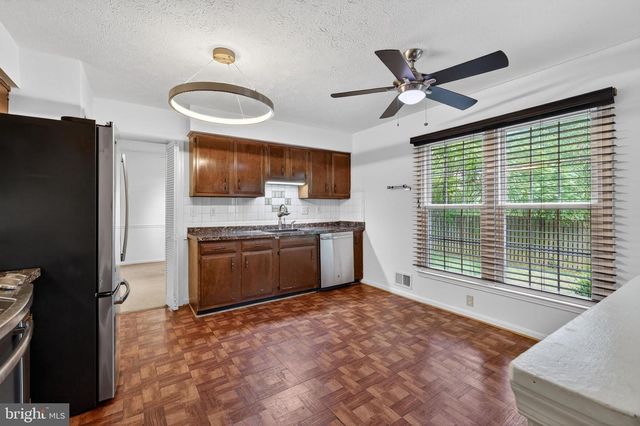 2200 TOUCHSTONE CT, Silver Spring, MD 20904
