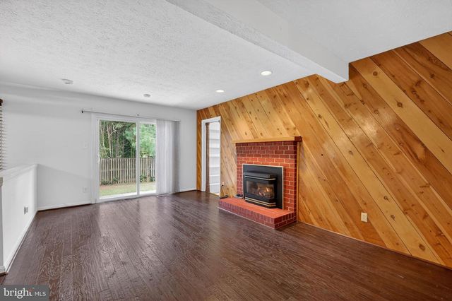 2200 TOUCHSTONE CT, Silver Spring, MD 20904