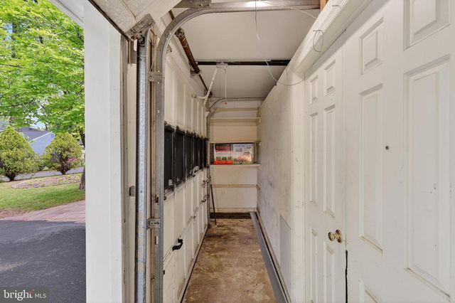2200 TOUCHSTONE CT, Silver Spring, MD 20904