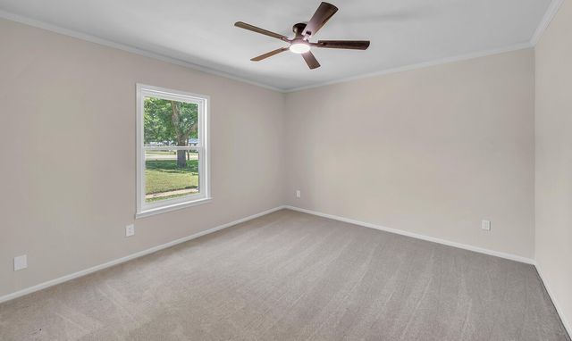 102 S Avenue Q, Clifton, TX 76634