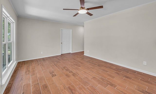 102 S Avenue Q, Clifton, TX 76634