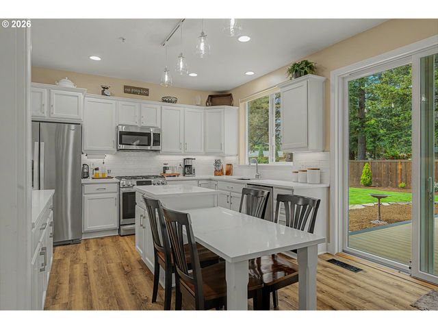 14983 JOSI Ct, Oregon City, OR 97045
