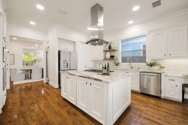 4623 Braeburn Drive, Bellaire, TX 77401