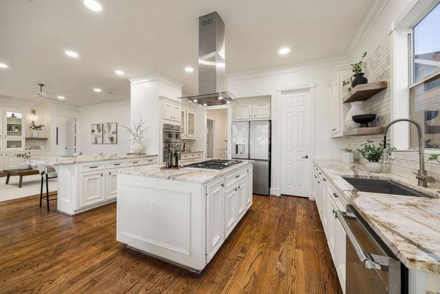 4623 Braeburn Drive, Bellaire, TX 77401