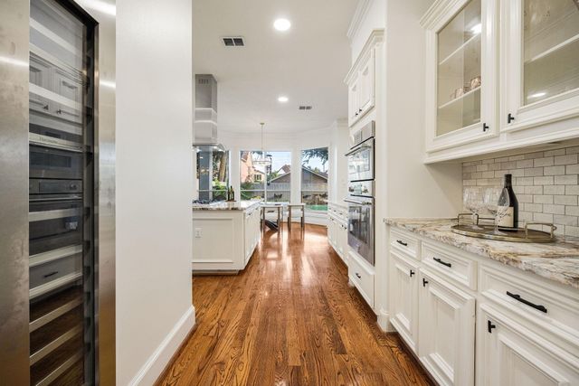 4623 Braeburn Drive, Bellaire, TX 77401
