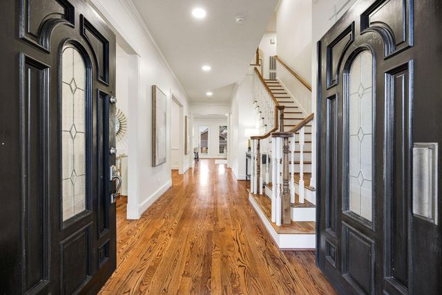 4623 Braeburn Drive, Bellaire, TX 77401