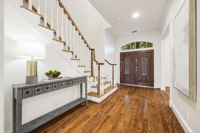 4623 Braeburn Drive, Bellaire, TX 77401