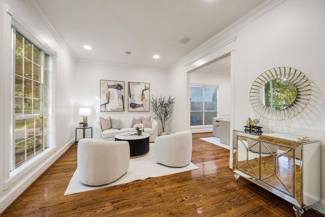 4623 Braeburn Drive, Bellaire, TX 77401