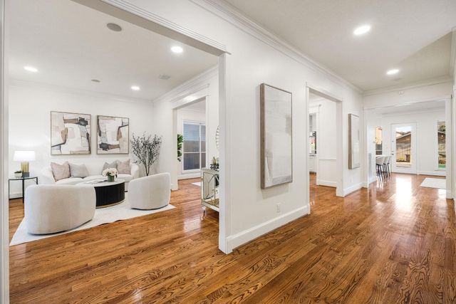 4623 Braeburn Drive, Bellaire, TX 77401