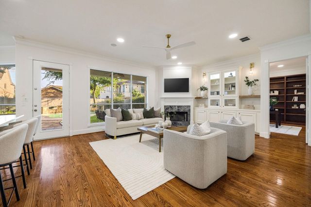 4623 Braeburn Drive, Bellaire, TX 77401