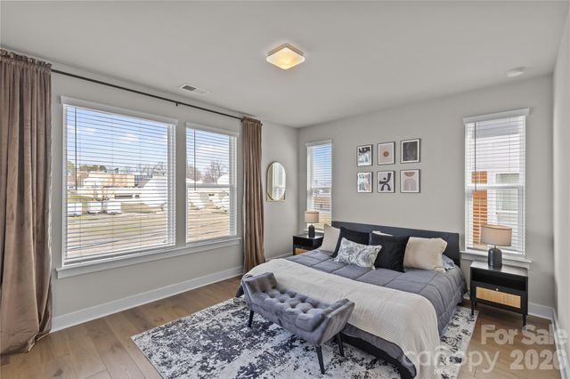 2115 Isom Street, Charlotte, NC 28208