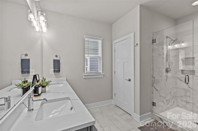 2115 Isom Street, Charlotte, NC 28208