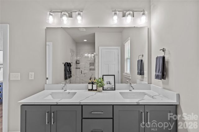 2115 Isom Street, Charlotte, NC 28208