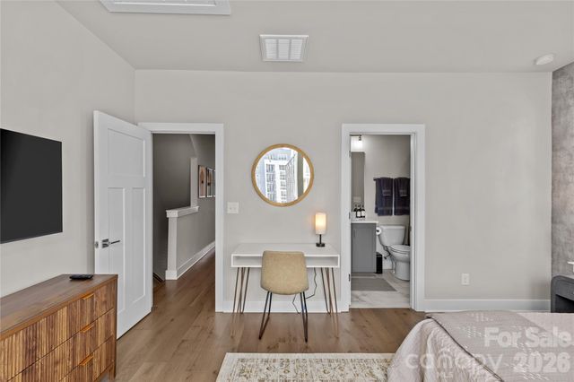 2115 Isom Street, Charlotte, NC 28208