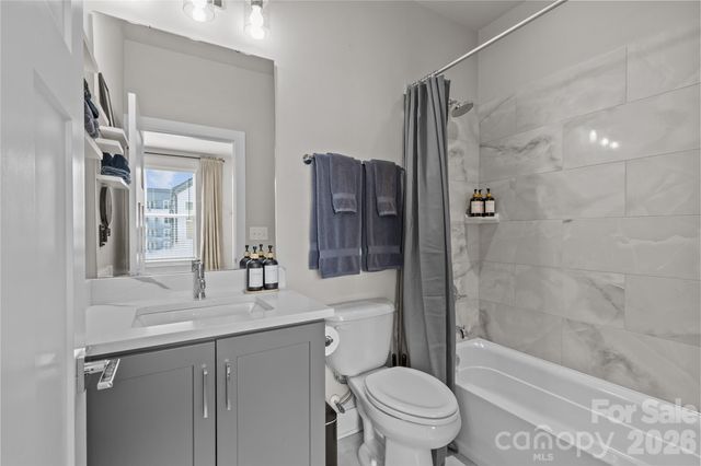 2115 Isom Street, Charlotte, NC 28208