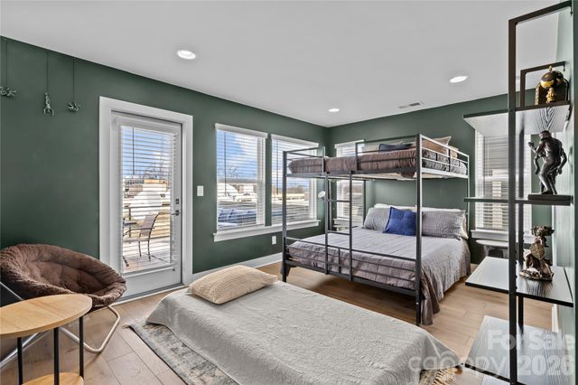 2115 Isom Street, Charlotte, NC 28208