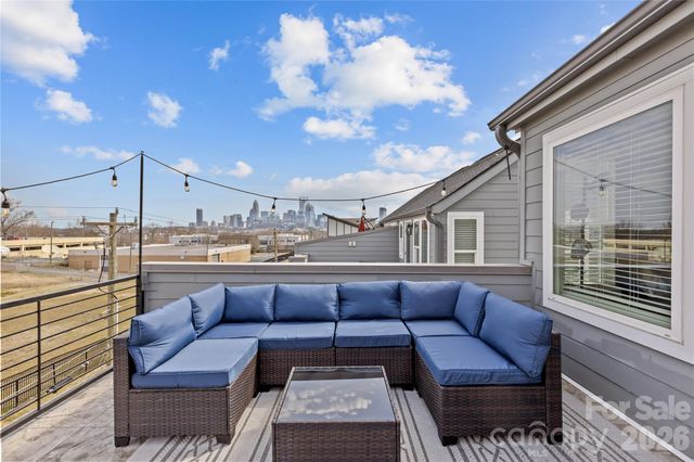 2115 Isom Street, Charlotte, NC 28208