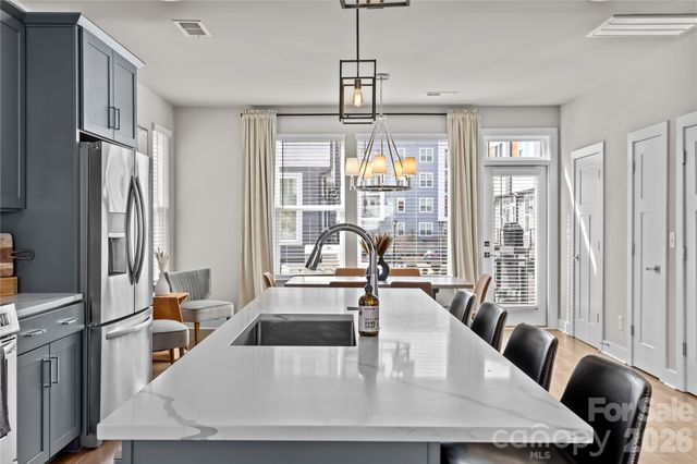 2115 Isom Street, Charlotte, NC 28208