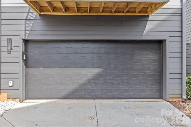 2115 Isom Street, Charlotte, NC 28208