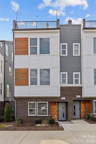 2115 Isom Street, Charlotte, NC 28208