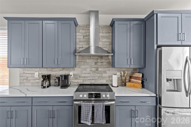 2115 Isom Street, Charlotte, NC 28208