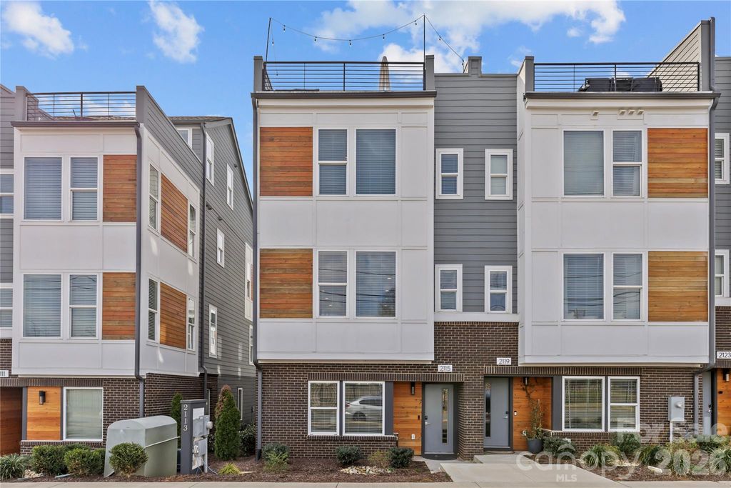 2115 Isom Street, Charlotte, NC 28208