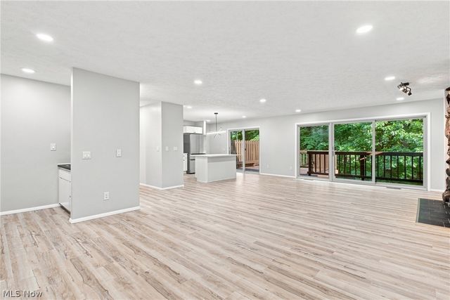 18259 Glencreek Lane, Strongsville, OH 44136