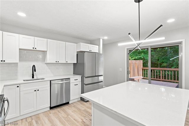18259 Glencreek Lane, Strongsville, OH 44136
