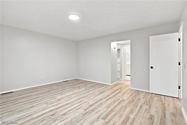 18259 Glencreek Lane, Strongsville, OH 44136