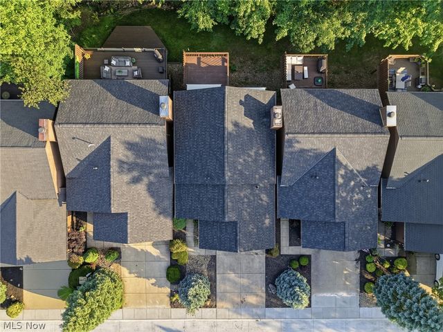 18259 Glencreek Lane, Strongsville, OH 44136