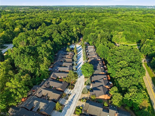 18259 Glencreek Lane, Strongsville, OH 44136